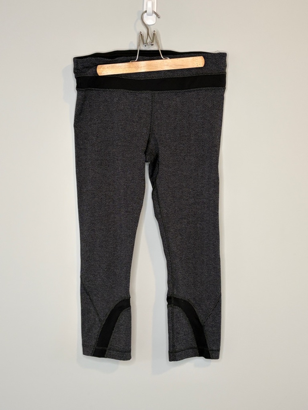 2 for $25 lululemon Black Herringbone Capri Leggings